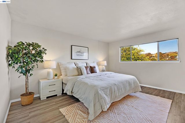 23070 Glenn Ellen, Hayward, CA 94541