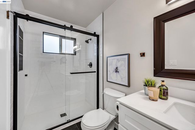 23070 Glenn Ellen, Hayward, CA 94541