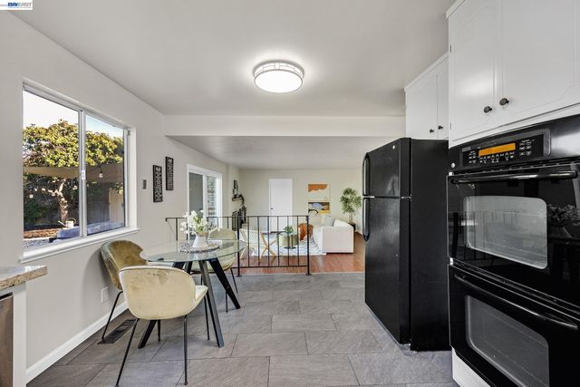 23070 Glenn Ellen, Hayward, CA 94541