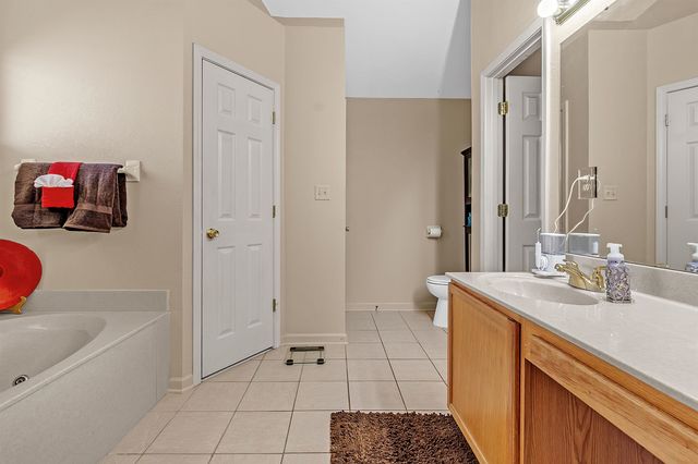 6972 PARKBROOK LN, Cordova, TN 38018