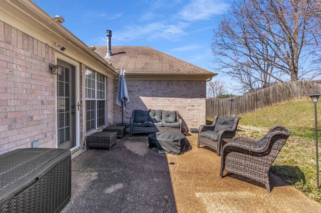 6972 PARKBROOK LN, Cordova, TN 38018