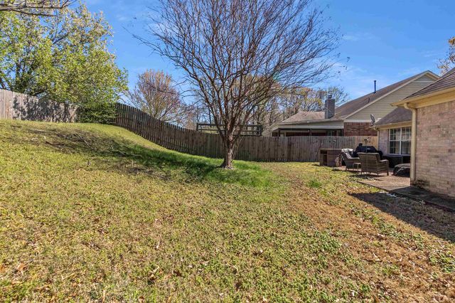 6972 PARKBROOK LN, Cordova, TN 38018