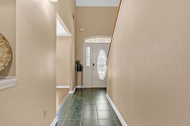 6972 PARKBROOK LN, Cordova, TN 38018