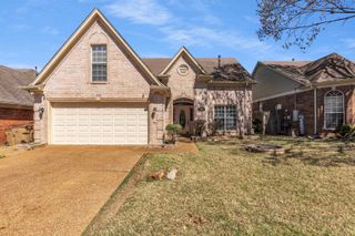 6972 PARKBROOK LN, Cordova, TN 38018