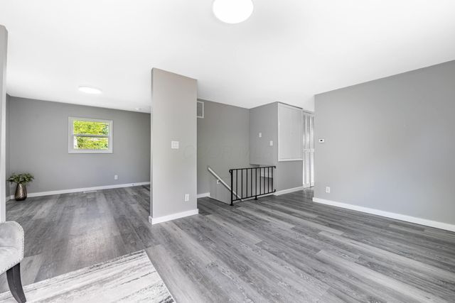 2853 Comanche Drive, Dayton, OH 45420