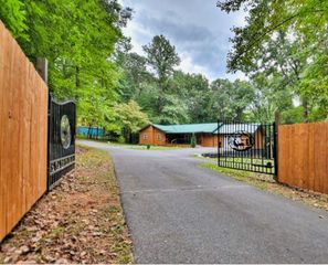 1843 Old Mobile Road, Mccaysville, GA 30555
