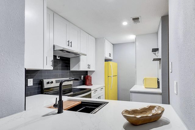 2018 W Rundberg LN 5D, Austin, TX 78758