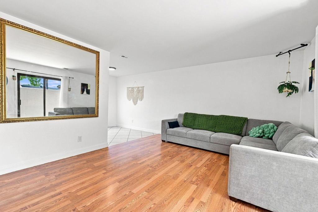 320 Grapevine Rd 2, Vista, CA 92083 — photo 4