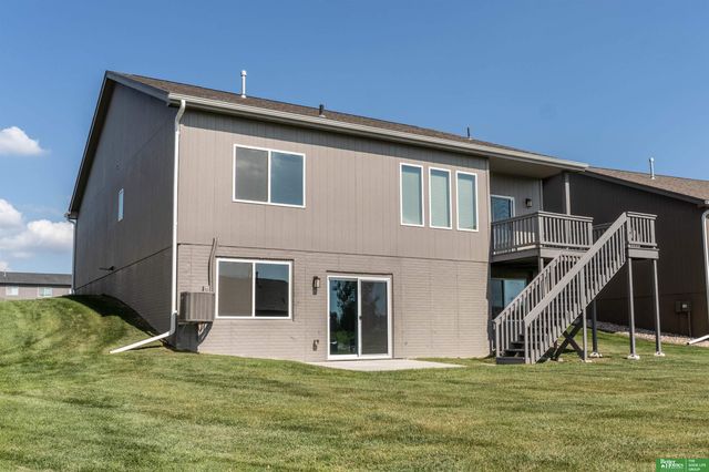 7310 N 167th Street, Bennington, NE 68007