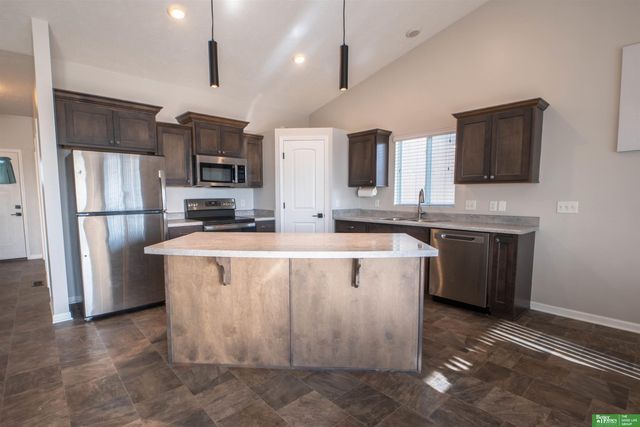 7310 N 167th Street, Bennington, NE 68007