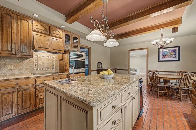 4 W Huntington Place, Rogers, AR 72758