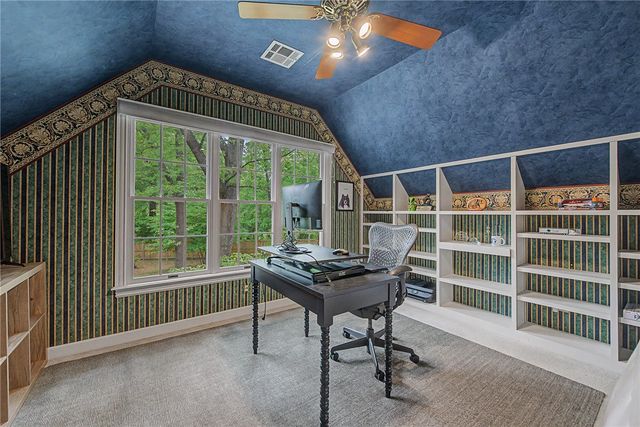 4 W Huntington Place, Rogers, AR 72758