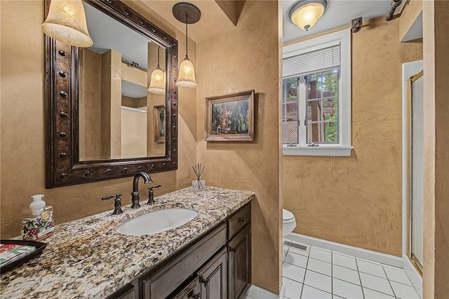 4 W Huntington Place, Rogers, AR 72758
