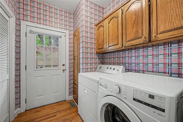4 W Huntington Place, Rogers, AR 72758