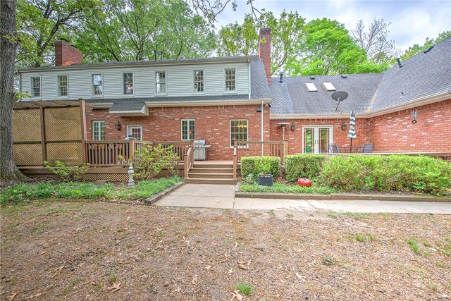 4 W Huntington Place, Rogers, AR 72758