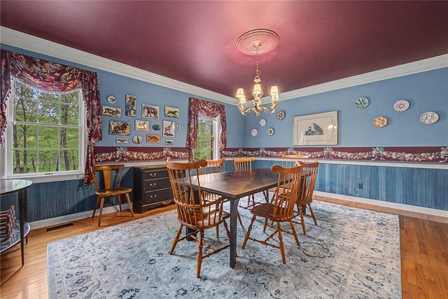 4 W Huntington Place, Rogers, AR 72758