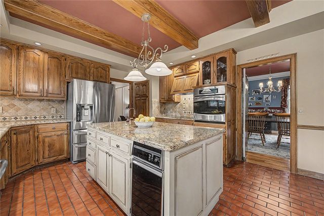 4 W Huntington Place, Rogers, AR 72758