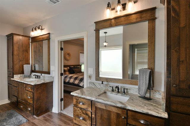 10371 Whiskey River Road, Bryan, TX 77808