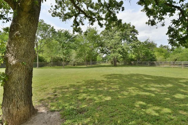 10371 Whiskey River Road, Bryan, TX 77808