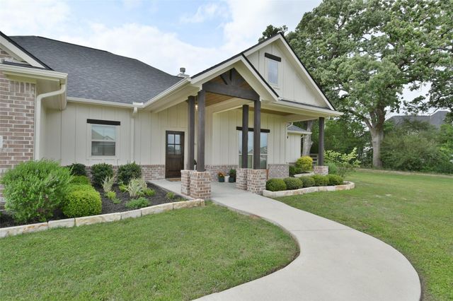 10371 Whiskey River Road, Bryan, TX 77808