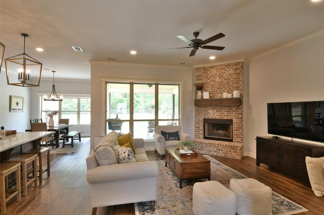 10371 Whiskey River Road, Bryan, TX 77808