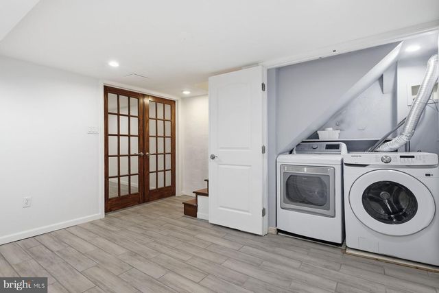 7815 GERMANTOWN AVE, Philadelphia, PA 19118