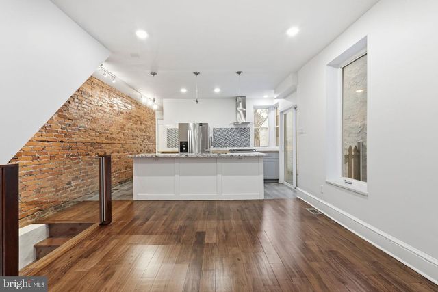 7815 GERMANTOWN AVE, Philadelphia, PA 19118