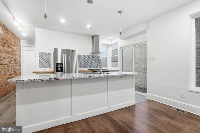 7815 GERMANTOWN AVE, Philadelphia, PA 19118