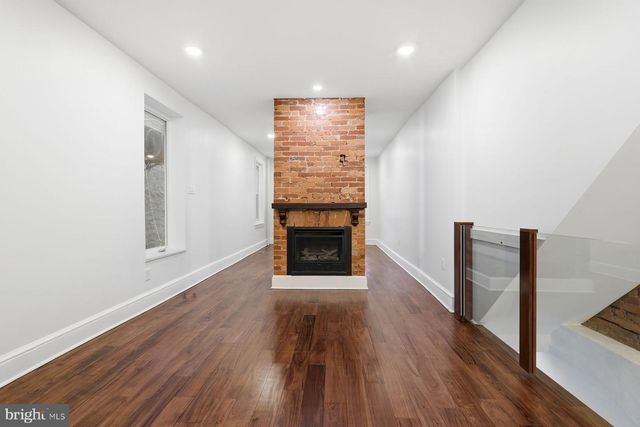 7815 GERMANTOWN AVE, Philadelphia, PA 19118