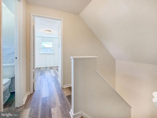 15 CARLISLE CIR, Morrisville, PA 19067