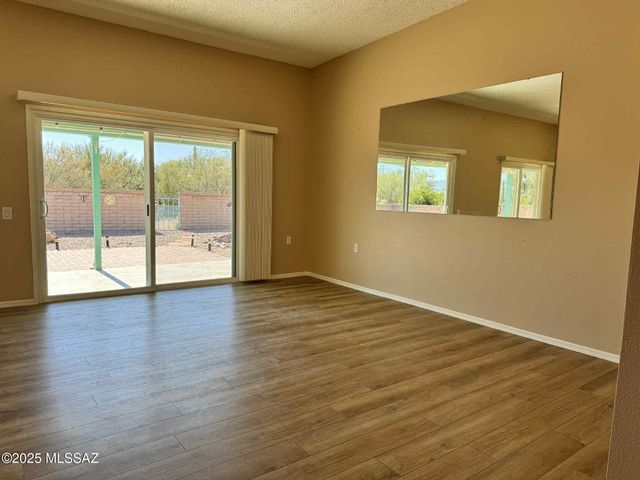 749 W Rio Moctezuma, Green Valley, AZ 85614