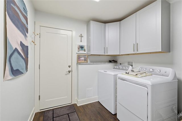 7520 Tomahawk Road, Prairie Village, KS 66208