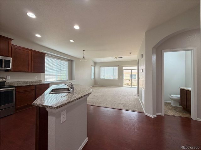 22517 E Layton Cir, Aurora, CO 80015