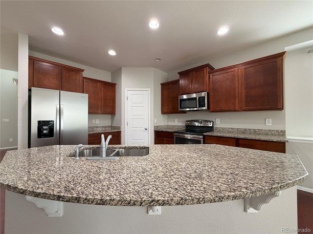 22517 E Layton Cir, Aurora, CO 80015