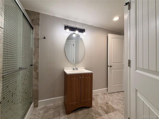 22517 E Layton Cir, Aurora, CO 80015