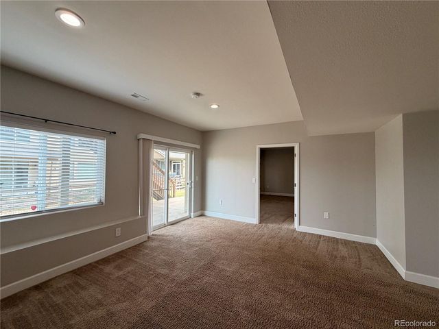 22517 E Layton Cir, Aurora, CO 80015