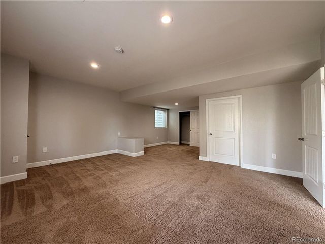 22517 E Layton Cir, Aurora, CO 80015