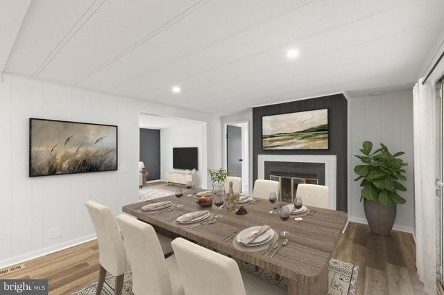 8287 PLEASANT VALLEY RD, Stewartstown, PA 17363