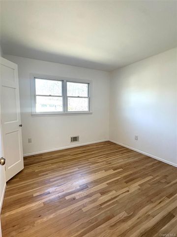 3 Glenwood Drive, Blauvelt, NY 10913