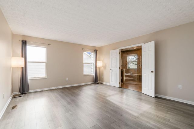 7916 Bridge Crossing Court, Powell, OH 43065