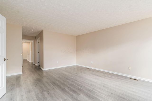 7916 Bridge Crossing Court, Powell, OH 43065