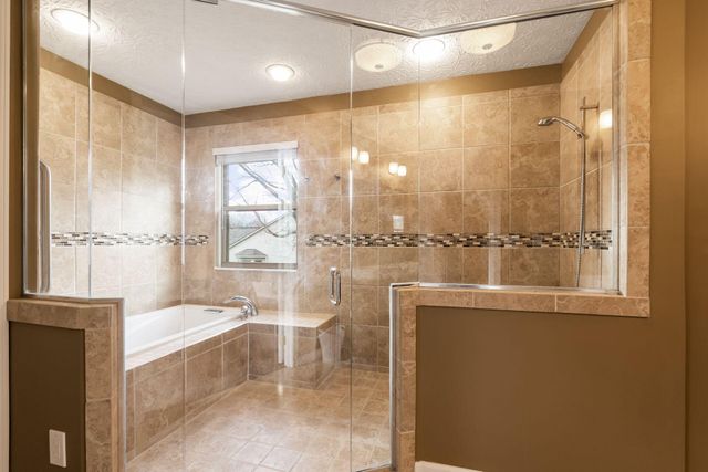 7916 Bridge Crossing Court, Powell, OH 43065