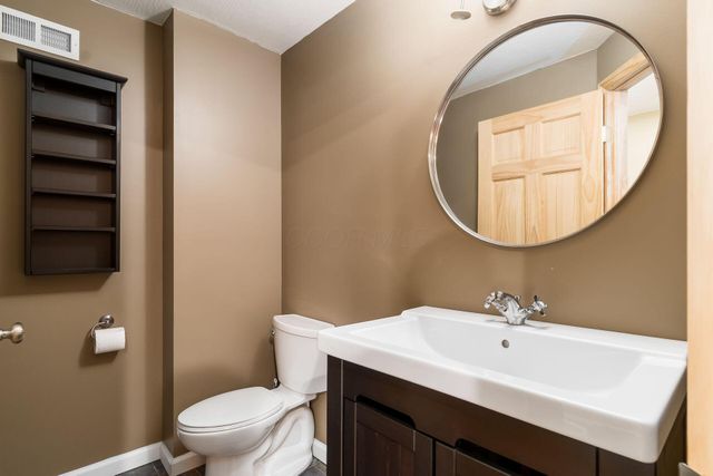 7916 Bridge Crossing Court, Powell, OH 43065