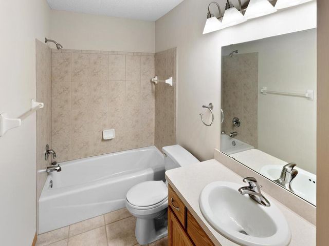 20107 Naples Street NE, East Bethel, MN 55011