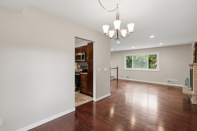 1325 Castle Court, Golden Valley, MN 55427