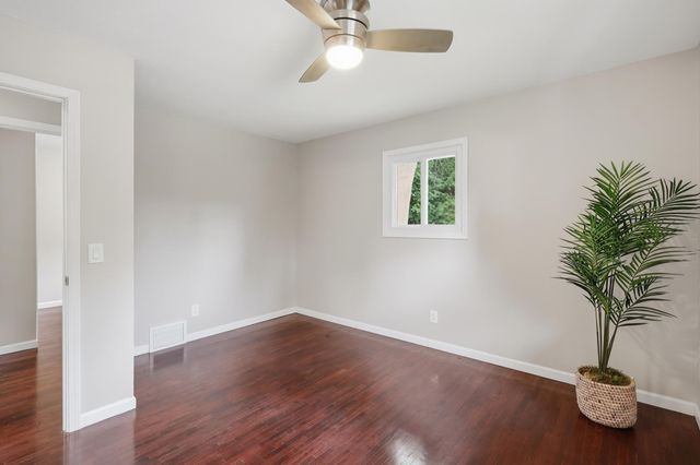 1325 Castle Court, Golden Valley, MN 55427