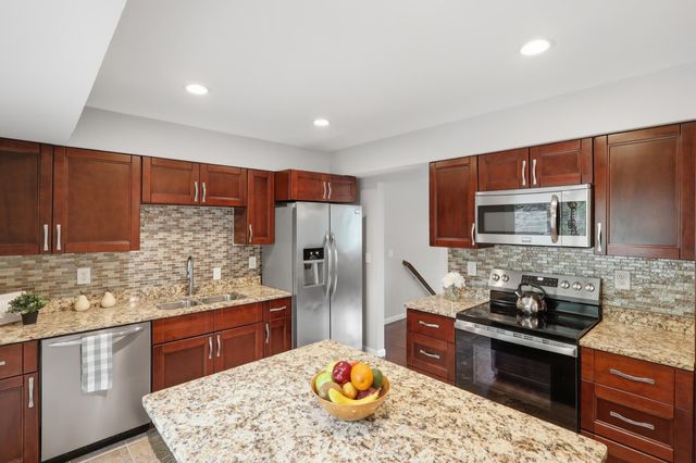 1325 Castle Court, Golden Valley, MN 55427