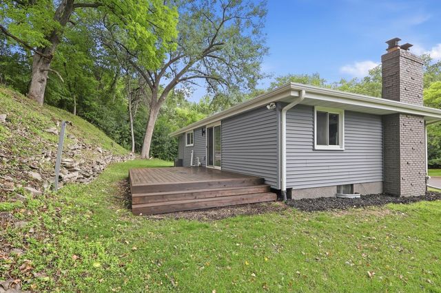 1325 Castle Court, Golden Valley, MN 55427