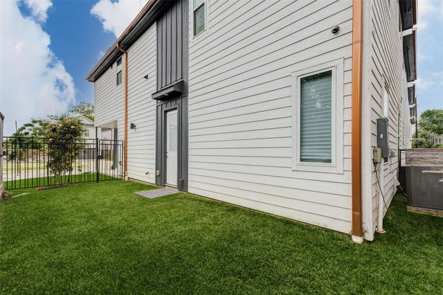4502 Buck Street, Houston, TX 77020