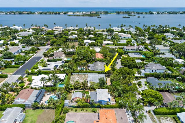 223 Ashworth Street, West Palm Beach, FL 33405